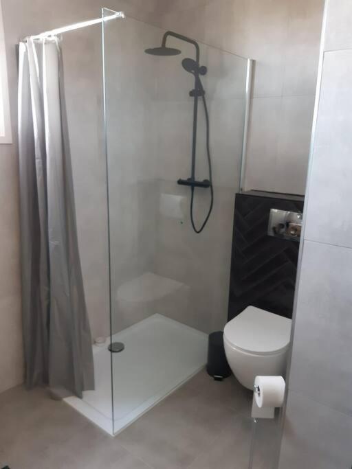 B&B Weidse Blik Ingelum Engelum Luaran gambar