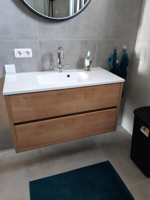 B&B Weidse Blik Ingelum Engelum Luaran gambar